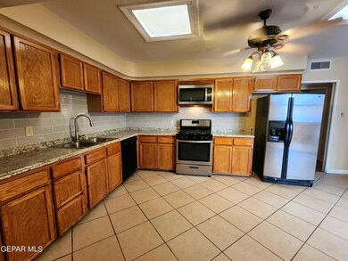 3431 Aurora Ave unit 1, El Paso, TX 79930 - photo 3