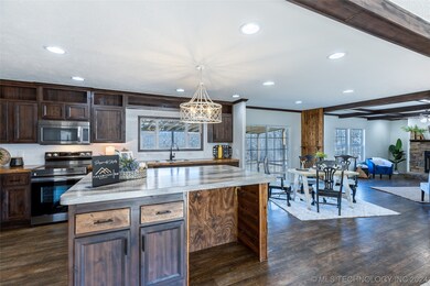 Kitchen 1