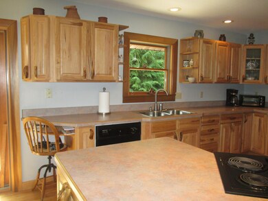 11 Apache Way, Jim Thorpe, PA 18229 - photo 4