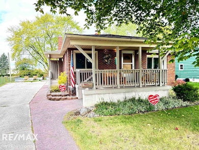 625 N Center St, Sebewaing, MI 48759 - photo 3