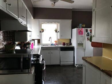 508 W Mansion 7