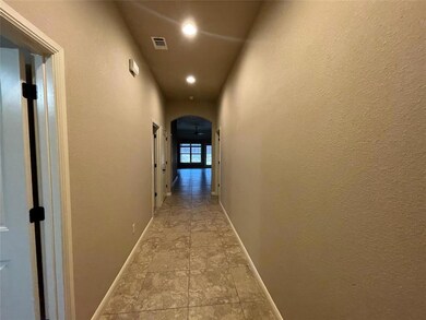 4502 Sapphire Ln, Granbury, TX 76049 - photo 2