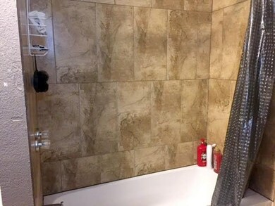 Bathroom (Unit 1)
