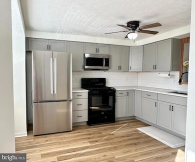 31 Stoneshire Dr, Glassboro, NJ 08028 - photo 2