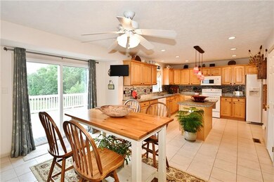 118 Majestic Dr, Canonsburg, PA 15317 - photo 5