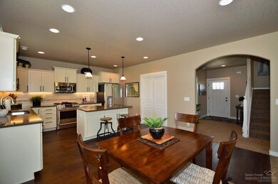 21302 SE Daylily Ave, Bend, OR 97702 - photo 7