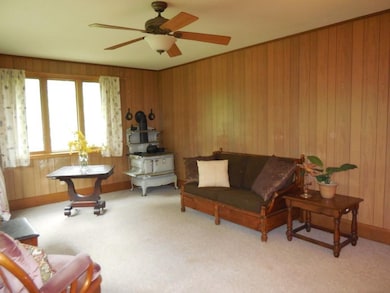 48 Fanjoy Dr, Chicopee, MA 01013 - photo 6