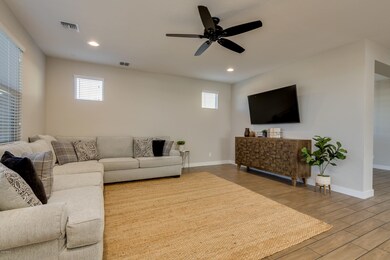 Listing_523349_Photo_4