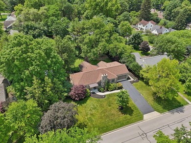 85-web-or-mls-W Riverglen Dr-1106-085