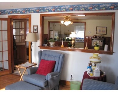 543 Shea St, Fitchburg, MA 01420 - photo 3