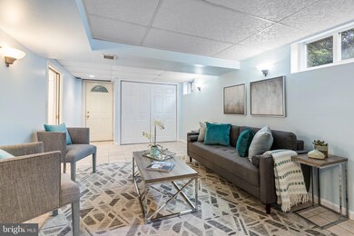 3810 Foxwood Nook, Falls Church, VA 22041 - photo 7