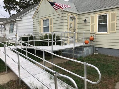 19 Leslie St, Cranston, RI 02910 - photo 2