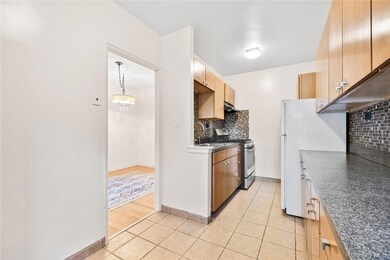 5601 Riverdale Ave unit 5P, Bronx, NY 10471 - photo 5