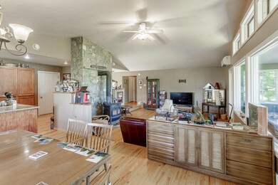 321 Coyote Butte Rd-4