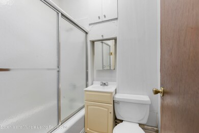 9135 48th Ave, Elmhurst, NY 11373 - photo 6