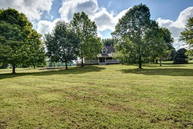 1896 Nicholas Rd-2