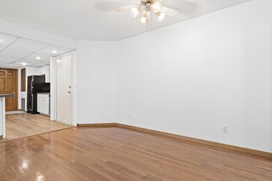 132 Demont Ave E unit 136, Saint Paul, MN 55117 - photo 5