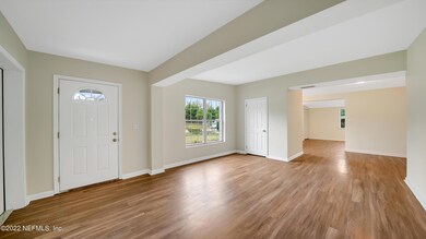 2909 Brackridge Blvd E, Jacksonville, FL 32216 - photo 5