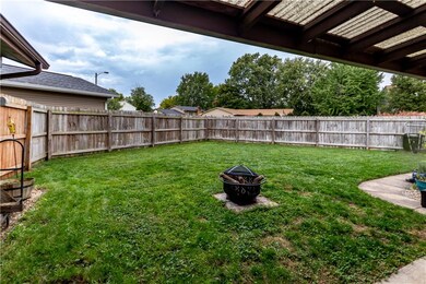 2930 Sassafras Ln, Columbus, IN 47203 - photo 4