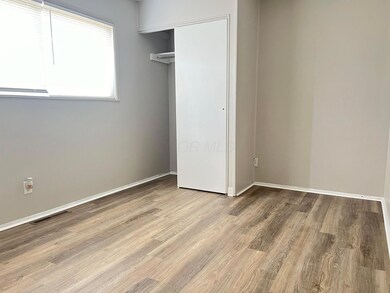 3200 Noe Bixby Rd, Columbus, OH 43232 - photo 6