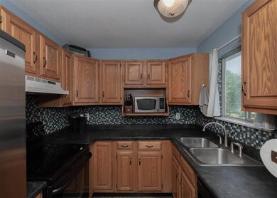 2509 W 59th St, Davenport, IA 52806 - photo 7