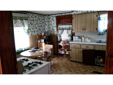 82 Main St, Pittsfield, NH 03263 - photo 5