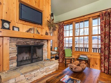 9 Brow Log Way - Great Room (1)