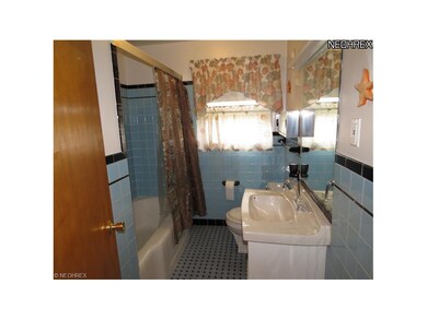 1st Floor Full Bath