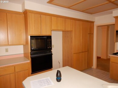 2150 Ironwood St, Eugene, OR 97401 - photo 7