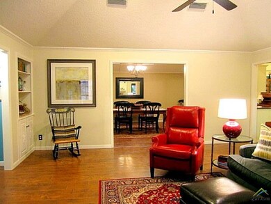 202 Heritage Cir, Tyler, TX 75703 - photo 5