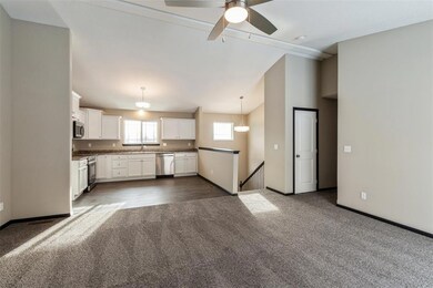 2000 Holly Meadow Ave SW, Cedar Rapids, IA 52404 - photo 3