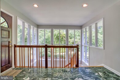 6213 Lakeview Dr, Falls Church, VA 22041 - photo 7