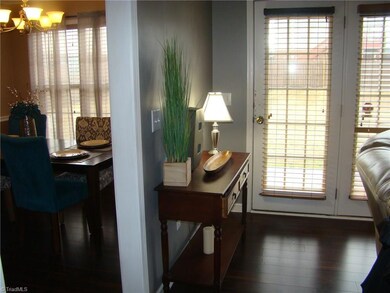 Living room/dining room entrance