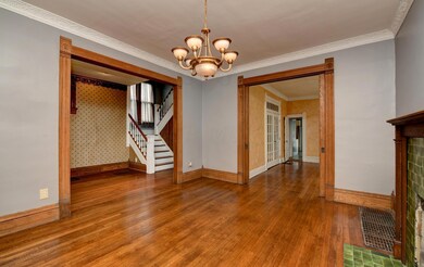 Living Room (3)