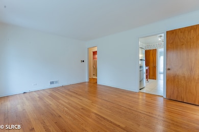 266 Columbia Ave, Des Plaines, IL 60016 - photo 4