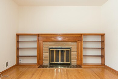 005 living room - IMG_4961