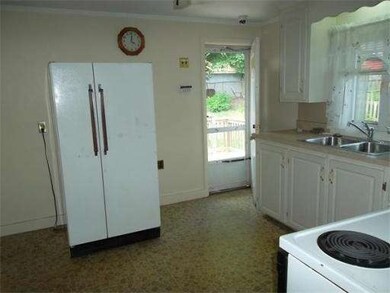 11 Lloyd Terrace, Lynn, MA 01902 - photo 4