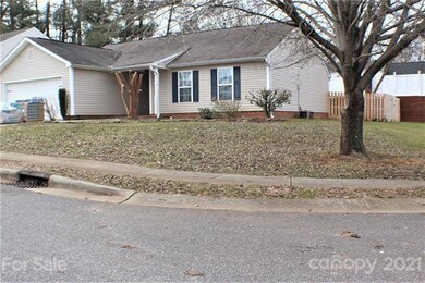 967 Ashland Ave, Statesville, NC 28677 - photo 2