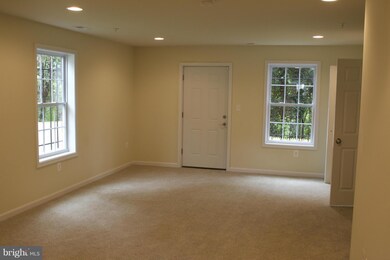 308 56th St NE, Washington, DC 20019 - photo 4