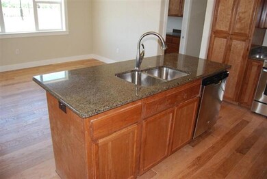 1117 Boulder Ridge St, Central Point, OR 97502 - photo 3