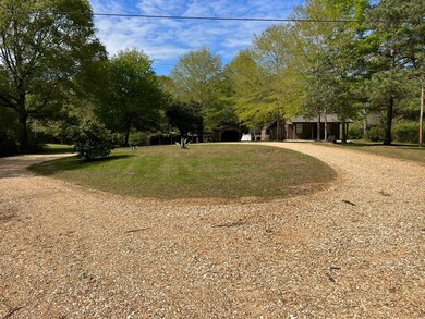 Circle drive to house