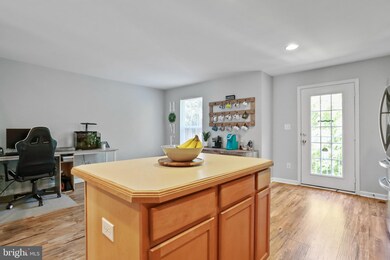 1307 Pendleton Ln, Strasburg, VA 22657 - photo 7