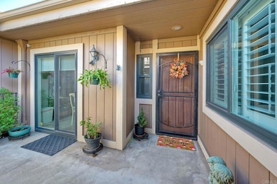 8539 Circle r Valley Ln, Escondido, CA 92026 - photo 3