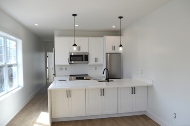 25 Church St unit 106, New Milford, CT 06776 - photo 2