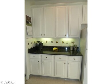 Kitchen - Great work space in the kitchen, well li