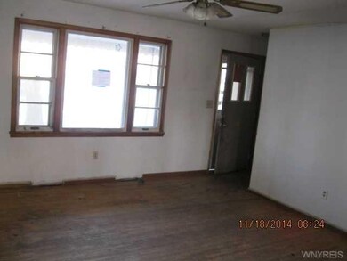 7193 Norman Rd, North Tonawanda, NY 14120 - photo 4