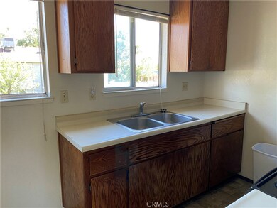 2375 Notre Dame Blvd unit 4, Chico, CA 95928 - photo 6