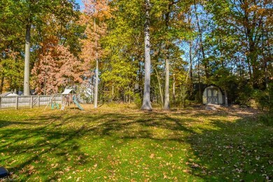 Large backyard with a 10x12 shed!