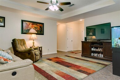 504 E Greenfield Dr, Wake Village, TX 75501 - photo 3