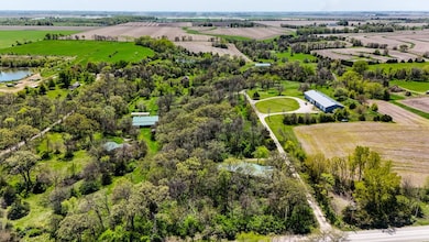 001 365th St, Earlham, IA 50072 - photo 4